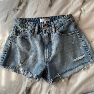 Dynamite mid rise denim shorts